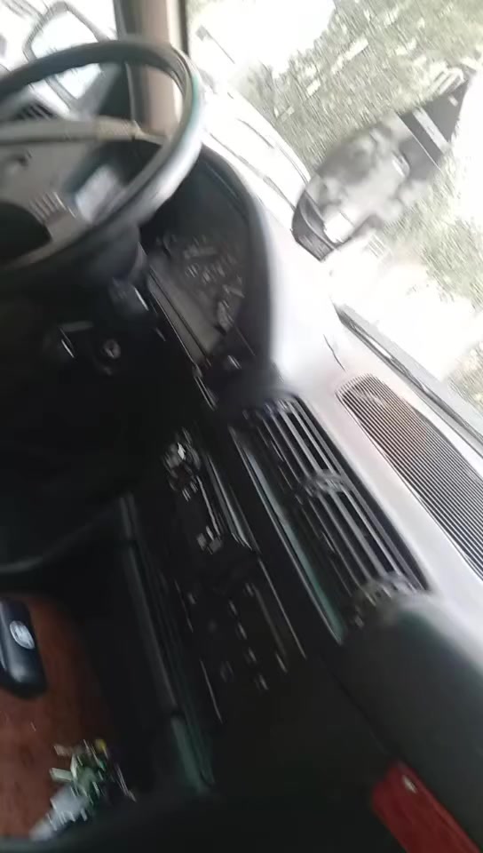 بي ام 525 • ١٩٩٠ • توماتيك