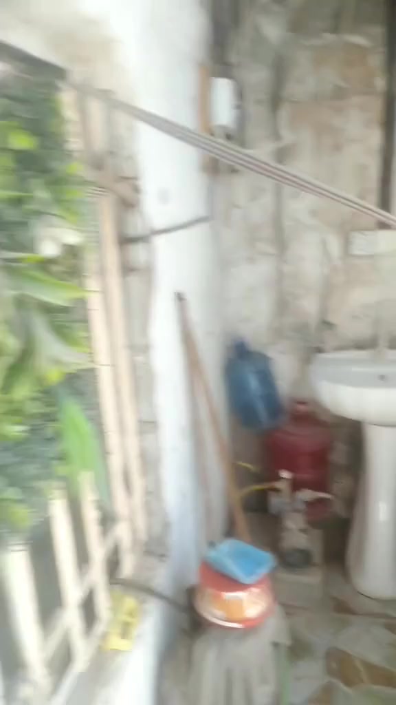 بيت بلديه للبيع/مع الاثاث/السعر/١٨مليون/وبي مجال
المساحه80متر/العنوان/حولي شارع30الاول/النجف
واتساب/***********
