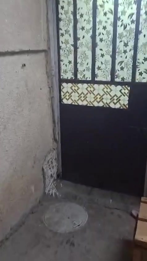 مرحبا عيوني 💗 يوجد بيت لل ايجار. بسعر ٣٥٠ وبي مجال    عنوان زعفرانيه. الرفاق مقابل مدرسه المتميزات. لل استفسار على الرقم 
***********
