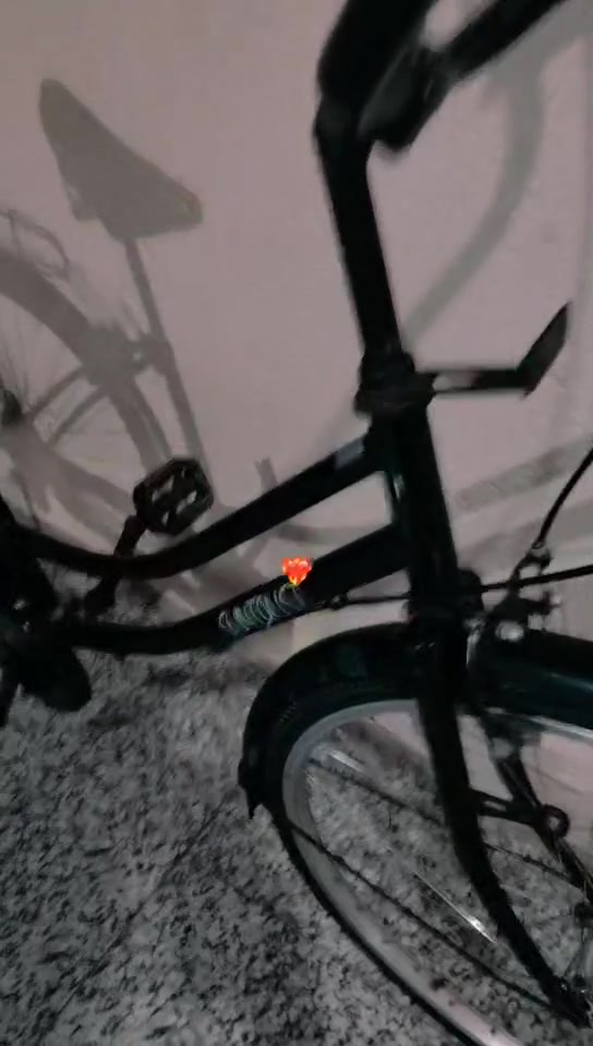 للبيع بايسكل ٢٠٢١ كفاله من صبغ نظيف كلش حاويه حجم ٢٦ سعر 110وبي مجال قليل رقمي *********** مكاني خور الزبير
