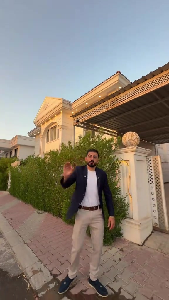 

نص مكتوب في الصور:
- السعر 32 فقط🔥