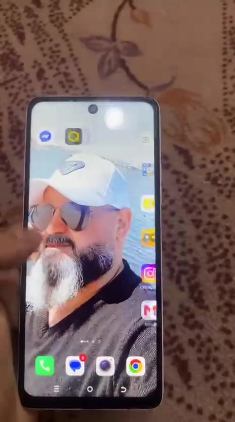 سلام عليكم جهاز اصلي ذاكره ٢٥٦ بطاريه ٥٠٠٠ عنوان قبله سعر ٢٥٠ شراي تصل ***********
