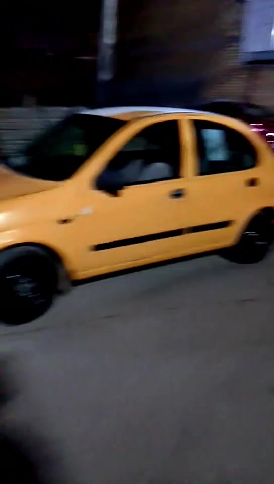 سلام عليكم مرخصت مدير لكروب
طيبة موديل 2015بيهة ضربة بجنطة سيارة خير من الله 
لا تبخير ولا تنقيص تبريد واكف جواهة تخم تاير جديت صدر مامي خلفي جديد مطلوبة هية 200ينزل من سعرهة 30
عنواني بغداد الحسينية مال راشدية 
***********بي بس واتساب 
***********متواجد كل وقت واسف علطالة
