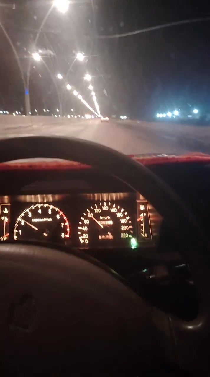 سلام عليكم
سوبر موديل 86
كير ومكينه بطه 2500
طخم تاير ات جديد
باتري جديد
كهربائيات شغاله
شرط التحويل
السعر 25
 البيع او مراوس حسب القناعه
رقم الهاتف ***********
