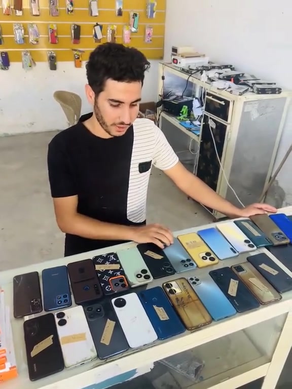 مكتب صباح السبتي لصيانه جميع انواع المبايلات العنوان كركوك قضاء الحويجة ناحية العباسي السوق الكبير قرب الفلكه مقابيل مركز النجده للتواصل الاتصال على الرقم ***********والرقم ‭***********‬
