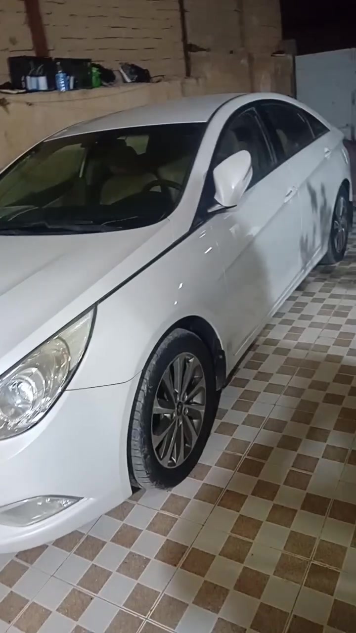 سلام عليكم سياره سوناتا موديل ١٥ خليجي التفاصيل داخل المنشور السعر ١٢٥وبيه مجال العنوان حله حي العسكري شارع ٨٠ رقمي ***********

نص مكتوب في الصور:
- Galaxy A14