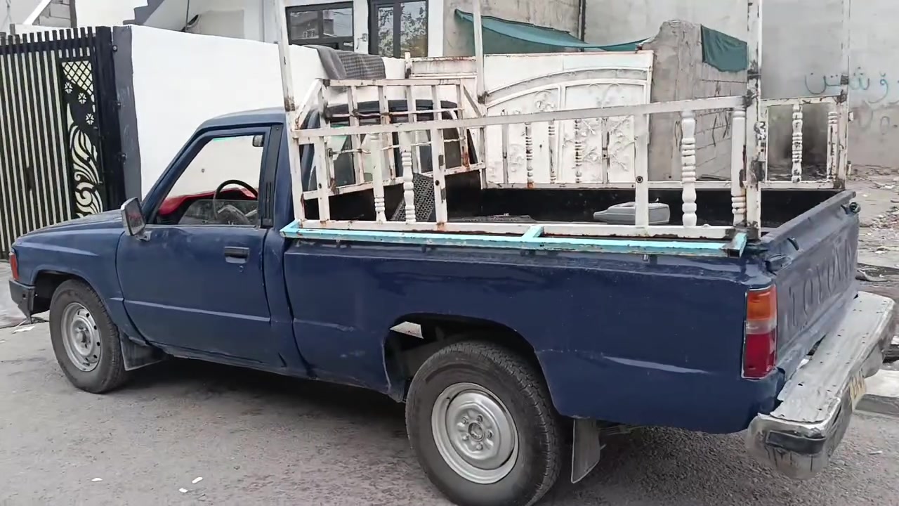 پیکاب مۆدێل 85 ئاڕم پلاستیک سلێمانی سایەرەکە دەعامو لێدراوی  نییە گێڕو مەکینەی بەشەرتە چوار تایە پێنج  ڕۆژە کراوتە سەری لۆکە سایرەکە تابڵێی سەیارەیەکی پاکە ناونیشان چەمچەماڵ سعر 17وەرەقە ژ.م کۆڕەک***********
ئاسیا***********
