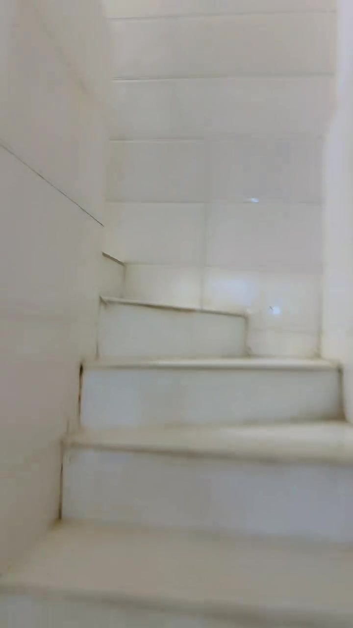 شقه ٥٠ متر اليجار كلشي موضح بل فيديو باب طوريج مقابيل باب خروج كراج موحد رقم ***********اليجار ٣٠٠
