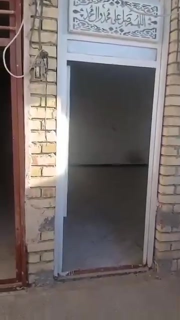 سلام عليكم ورحمة الله وبركاته بيت للبيع طابقين الاول كامل و الثاني بس هيكل نفس ما موضح بالفيديو 
المساحة 150
 الموقع المحمودية حي بدر 
التواصل على الرقم التالي ***********