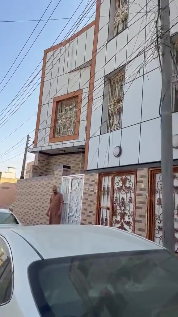 شقه ارضيه لليجار غرفتين ومطبخ صاله وصحيات  السعر 500
موقع حي العباس قرب تقاطع العسكري  ***********
