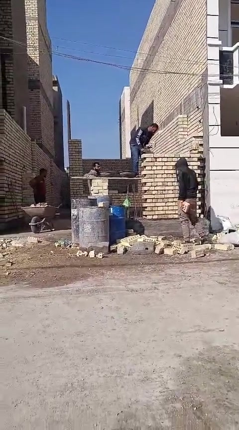 مكتب الا أخوين بناء ترميم مقاولات عامه بيع شراء تاجير ***********
