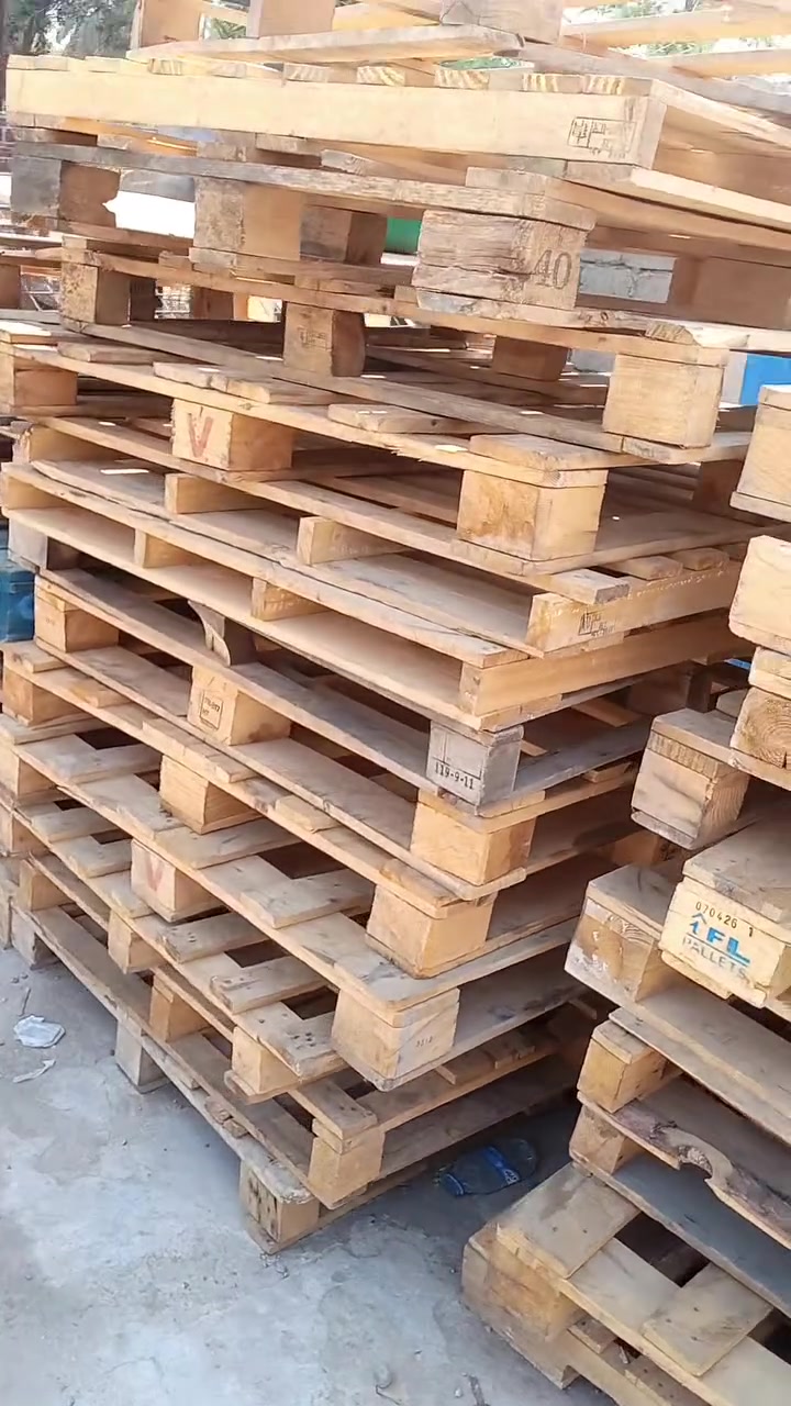 السلام عليكم سكيب للبيع نظيف كلش سعر 3500للستفسار***********
