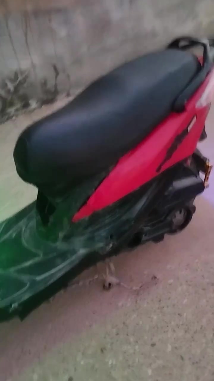 السلام عليكم يتوفر دراجه كامكو جيفو للبيع دراجه مزوده فصله عله الدكمه  المكينه سبعه وخمسين ونص جاملغ كاربون فايبر تزويد  كابريته ميه وخمسين السعر 500 وبيه مجال رقم الهاتف ***********. المكان الهوير

