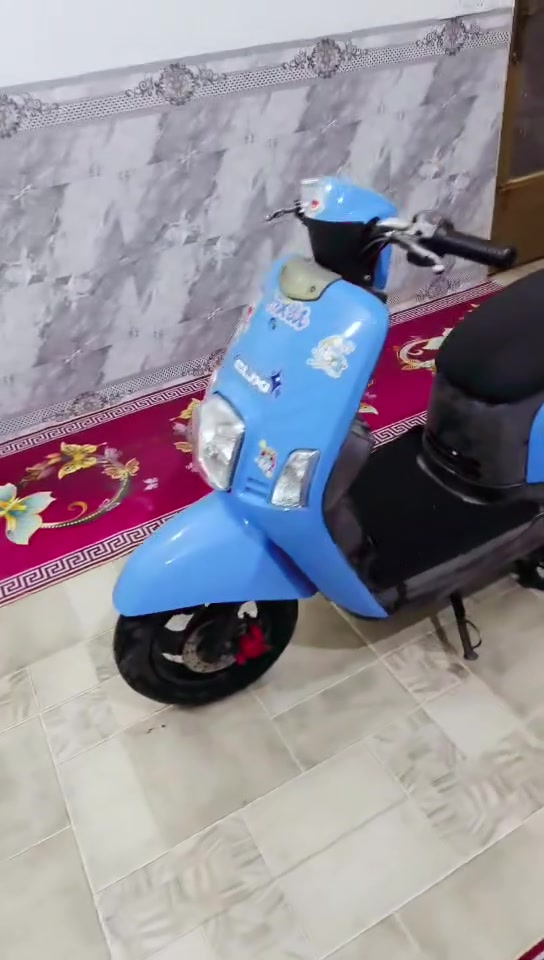 السلام عليكم دراجه بوليس للبيع نضيفه فول مكينه برغي مامفتوح دراجه مرتب حلوه داخل املح السعر مليون و٢٠٠ وبيه مجال خاص موجود رقمي *********** واتساب موجود
