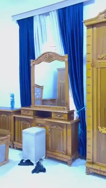 غرفة نوم • مستعملة • توصيل