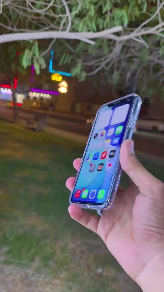 آيفون 11 برو ماكس • ٢٥٦ • فيس ايدي متوقف