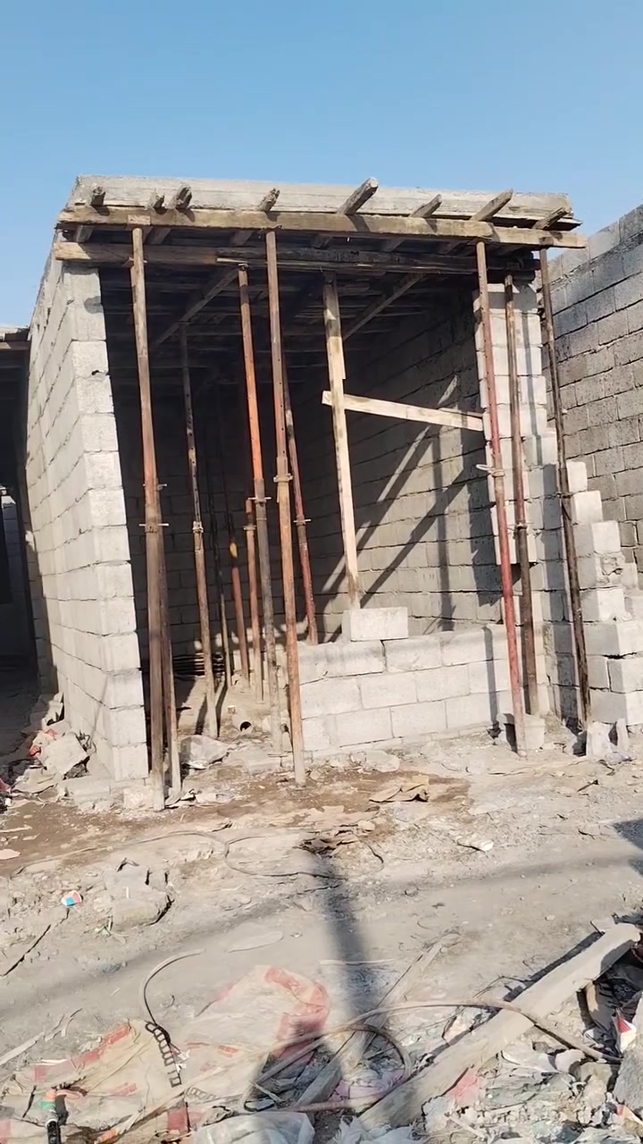 السلام عليكم ع بركه الله مشتمل للبيع مساحه ١٣٠ وجه ٥ ونزال ٢٦ خلف مأكولات العتابي لاستفسار أكثر ع رقم ***********
