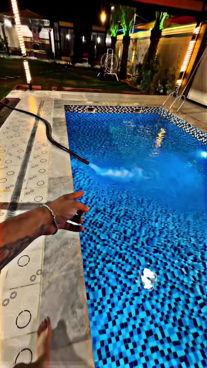 شاليه الاسطوره
توفرت لدينا حجوزات من يوم غد وباقي ايام الاسبوع 

للستفسار /***********

قيس البهادلي
