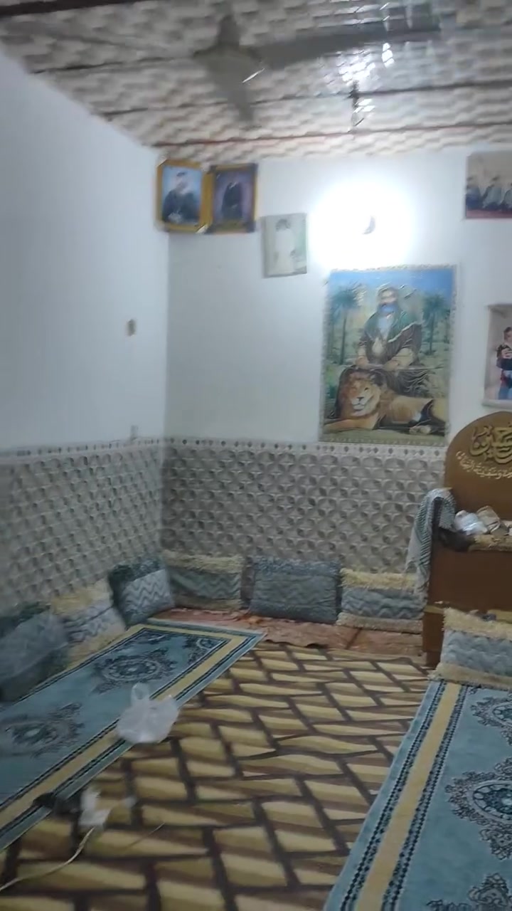 يا الله بيت للبيع الرضويه 7متوسط المنطقه 200متر غرفتين وصاله وستقبال شارع عريض السعر 70وبي مجال التواصل على الرقم بي واتساب ***********او مراجعة مكتب الصدرين للعقار قرب مركز شرطة الرضويه
