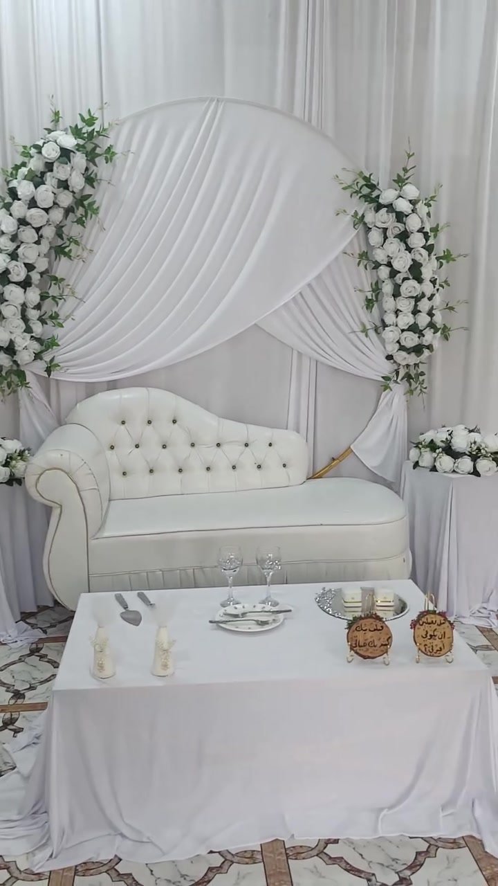 حجوزات • مراسلة الصفحة • واتساب