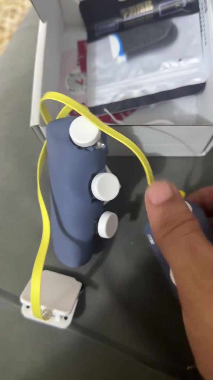 شفتات الابيانو او الاخطبوط ليزريه 6اصابع تخبل بعده بالباكيت استخدام فقط اثناء التصوير 
سعره بالسوك55 او 60
رايده ب40 قفل وتوصل موجود كافة محافظات العراق
***********
