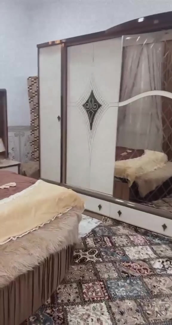 غرفة جديدة وسعر مناسب العنوان السوق العصري مزاد البيت الشرقي ***********
