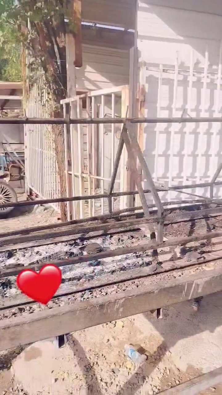 السلام عليكم
للبيع علوة سمچ ودجاج، والمحل حالياً فارغ وجاهز للي يريد يشتغل بيه.

سبب البيع هو عدم توفر الوقت والمجال عندي للاستمرار بالمشروع، والعلوة مكانها مناسب وتكدرون تبدون بيها شغل من جديد حسب رغبتكم.

البيع للجادين فقط، واللي مهتم يتواصل وياي حتى أعطيه التفاصيل كاملة.

***********
