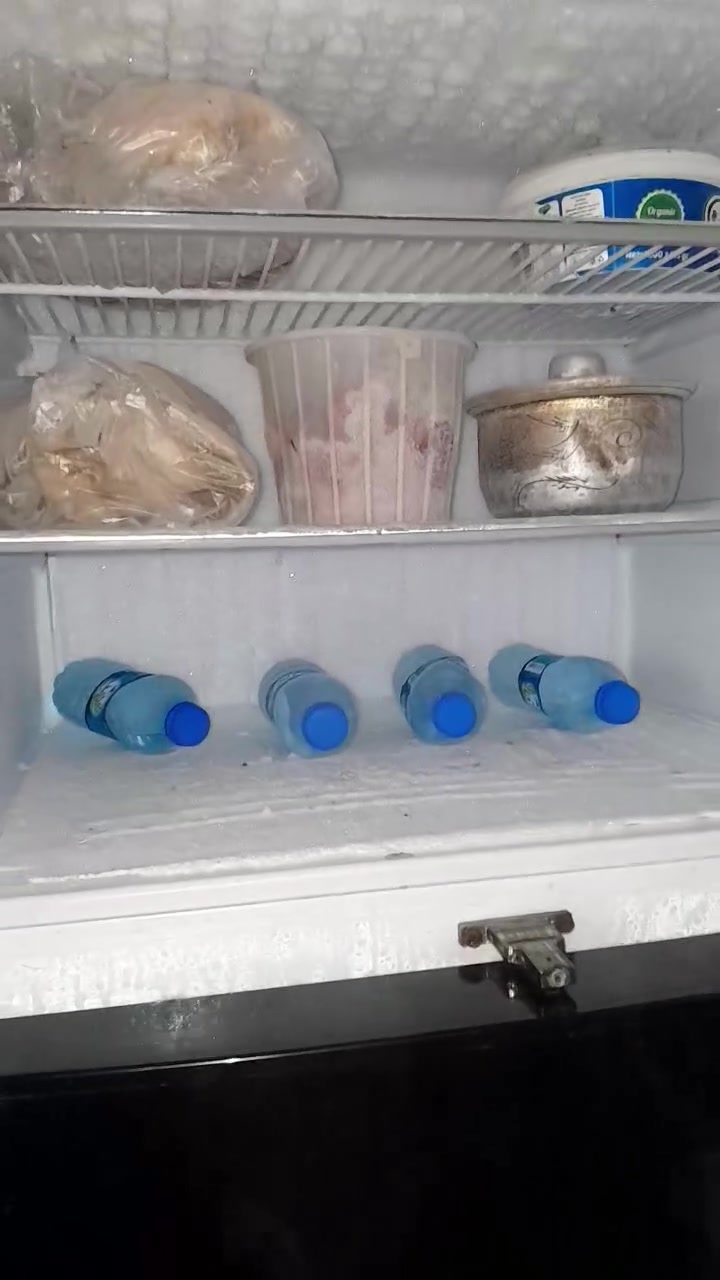 ثلاجة • للبيع