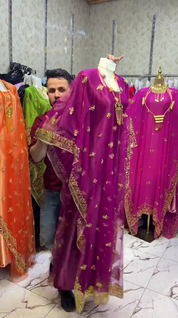 فساتين • زي كردي • بغداد-بصره
