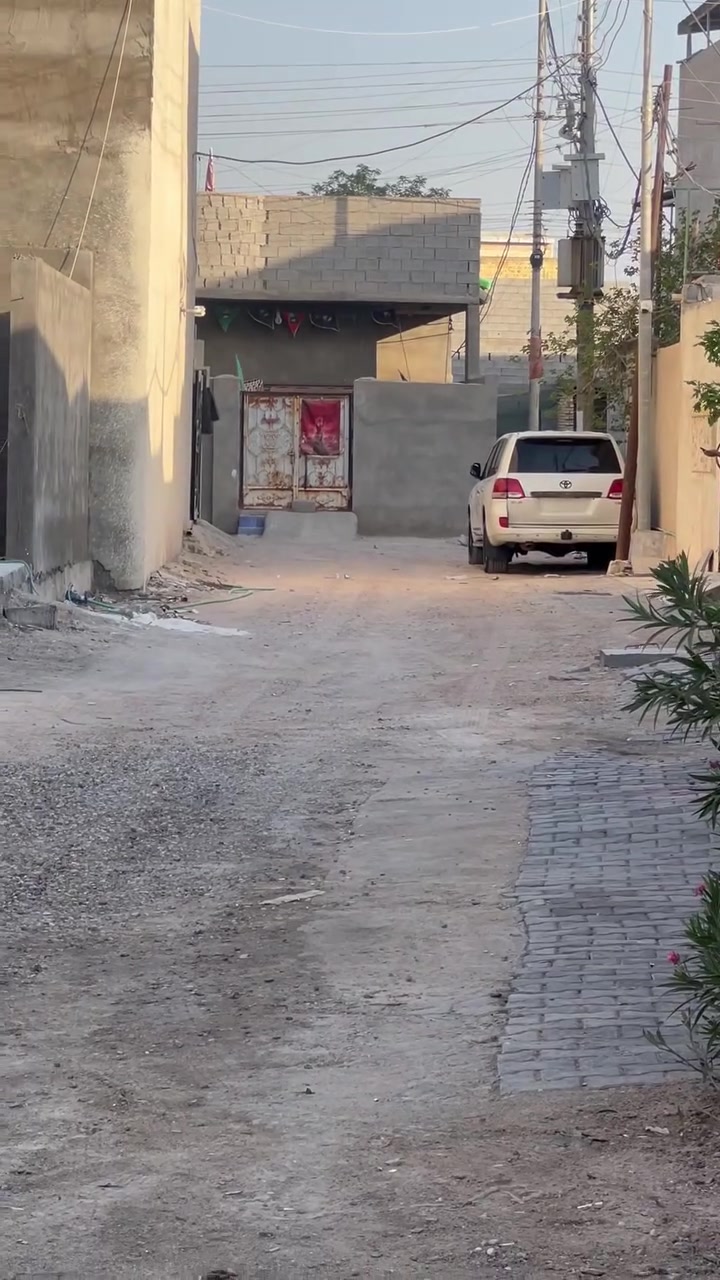 🔥 بيت 200 متر للبيع - بناء شخصي متعوب عليه 🔥
📍 البصرة - الجزيرة - الصقر - قرب مدرسة ام ايمن

قريب على شارع التبليط والسايد الاربعة

✨ المواصفات:

- المساحة 200م - بناء شخصي 

💰 السعر: 107 مليون وبيه مجال

📞 للاتصال: [***********]
