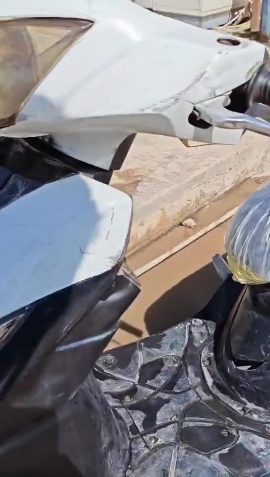 سبب الوعود الكاذبه يحجز وما يجي يومين انتظرك
سلام عليكم  دراجه كايمكو خير من الله نقصها بس كابريته محرك كفاله اي مصلح اروح وياك انزلك  من سعرها حك تصليح واني حاضر الخاص مفتوح
