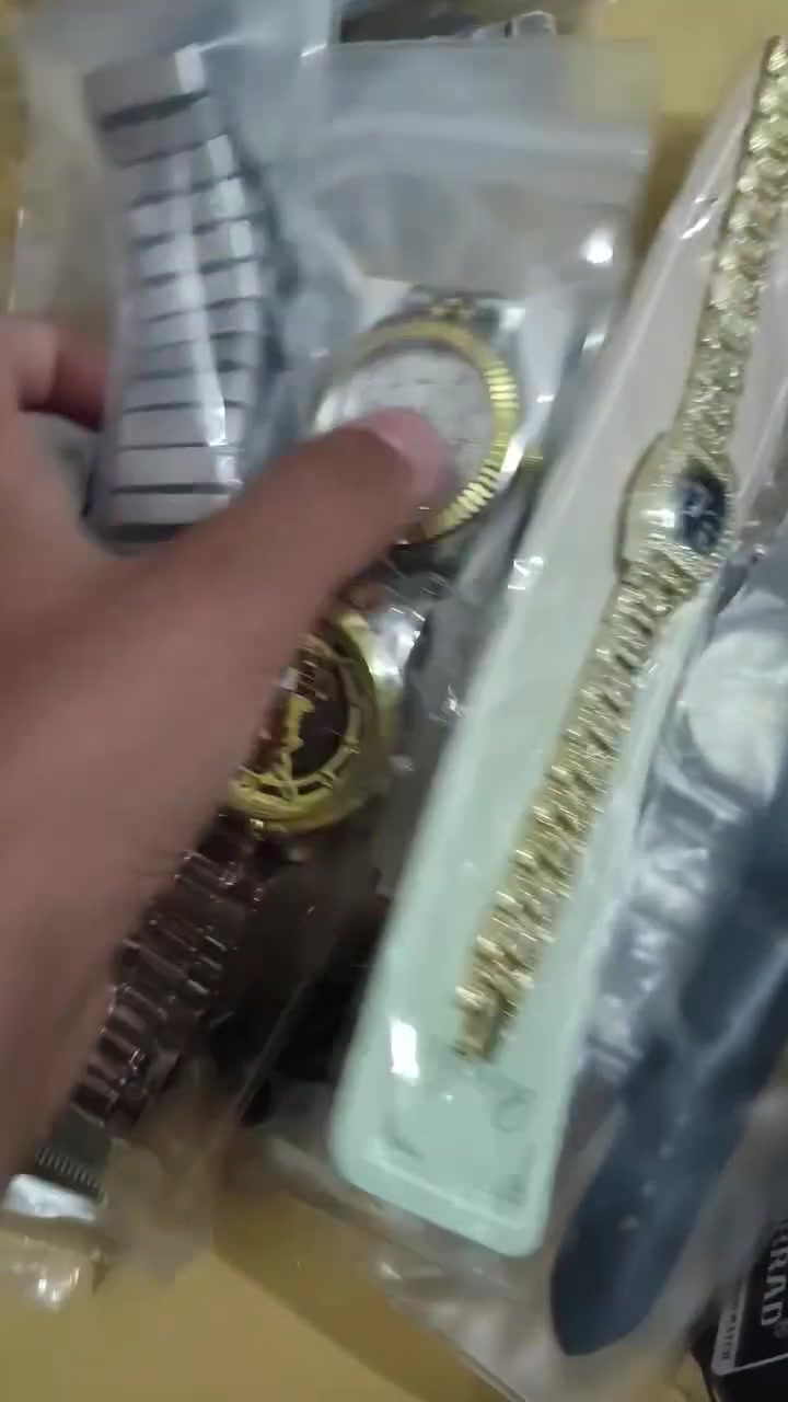 ساعات بل جمله عدد16 أسعار بلاش
***********
