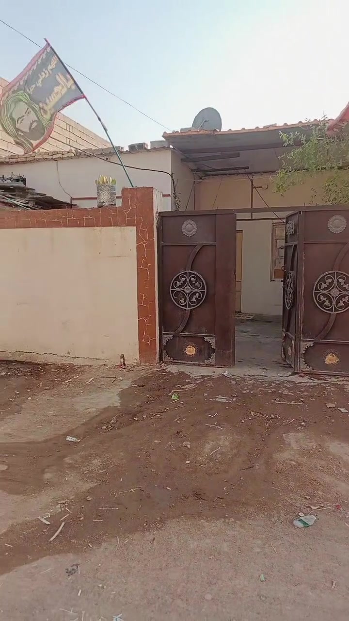 دار البيع زراعي 
بحي الأندلس بلزبير 

مساحه 180متر مربع  
يحتوي على غرفتين وصاله ومطبخ وديوان 

وصحيات وكراج 
البيت سراميك وسقف ثانوي 

يبعد عن شارع 150متر 
سعر 36مليون وبيه مجال 

ستفسار تصل ***********
