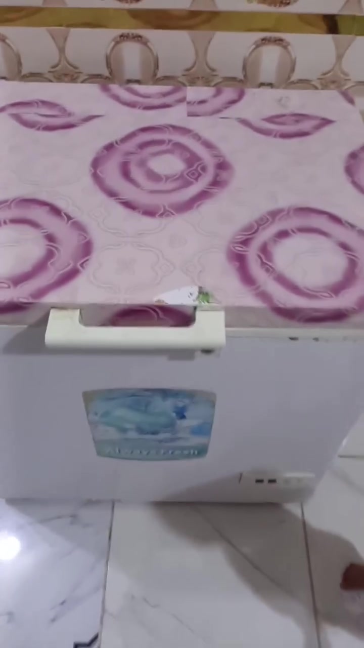 كلهن علفحص الثلاجه ب١٧٥ وبيها مجال والطباخ ب١٧٥ وبي مجال والمجمده ب١٣٠ وبيها مجال والمكناسه ٤٠ وبي مجال الشراي يتصل ***********
