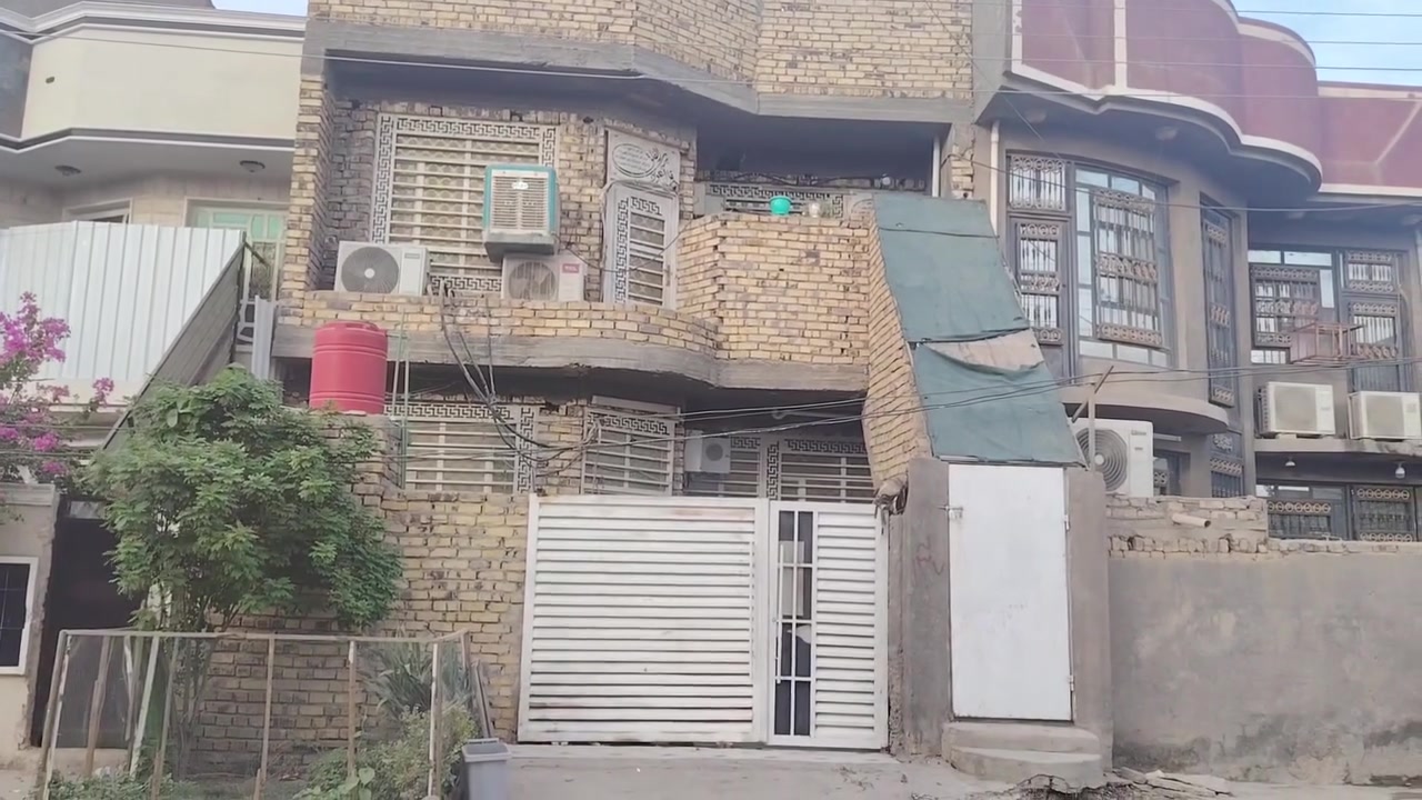 بيت • ١٥٠م • فيديو