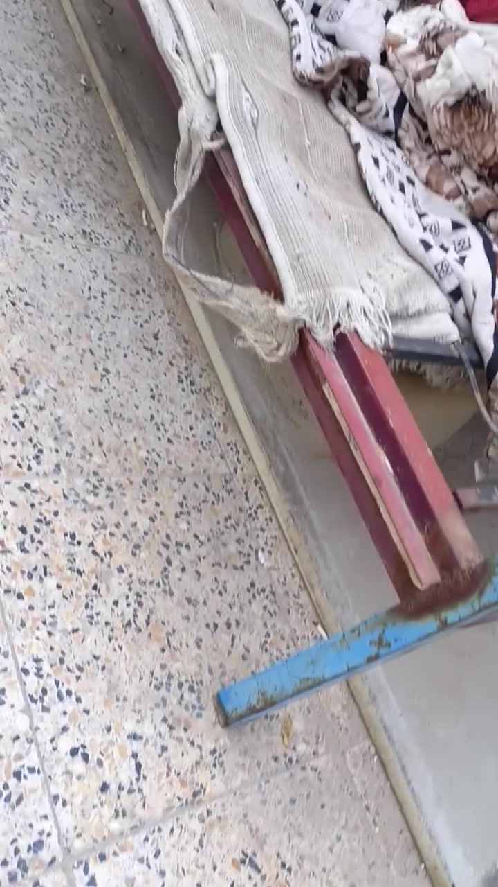 كاونتر نضيف شاهد الله عوزه بس غسله متروك كامل معه ملحقات طي سعر بي زين طب خاص مو شراي لا تشلع كلبي ***********

