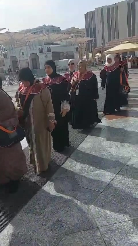بسم الله الرحمن الرحيم
تعلن شركة المسره للحج والعمره عن برنامجها  
 ( جوا  -  برا  )
سعر الجو 560 دولار
سعر البر 480 دولار
 بتاريخ 15/ 10 / 2026 

 علمآ أنه لدينا نظام الأقساط على الماستركارد والكي كارد لمصرف الرافدين حصرا للموظفين والمتقاعدين
 يتضمن البرنامج مايلي :-
1 - تأشيرة العمره مع التأمين الصحي
2 - ارشاد ديني واداري مع كل رحله
3 - فنادق المدينة المنورة مع فنادق مكه المكرمه
4 - مزارات المدينة المنورة ومزارات مكه المكرمه
5 - ثلاث وجبات طعام بوفيه مفتوح مع الجنط والاحرامات 
6 - جولة اختاريه لمدينة جدة ومرسى الزوارق وكورنيش جده والبحر الأحمر
للاستفسار مراجعة الشركة 
محافظة بغداد الشعب حي اور قرب النادي العربي
أو الاتصال على الأرقام التالية :-
***********
***********
***********
واتساب - 
المسره خير رفيق الى البيت العتيق
خدمة الحاج والمعتمر شرف لنا
والله الموفق
