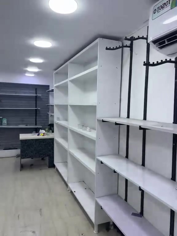رفوف mdf وملكانات 2 للبيع
الاستفسار الاتصال عله الرقم
‭***********‬
