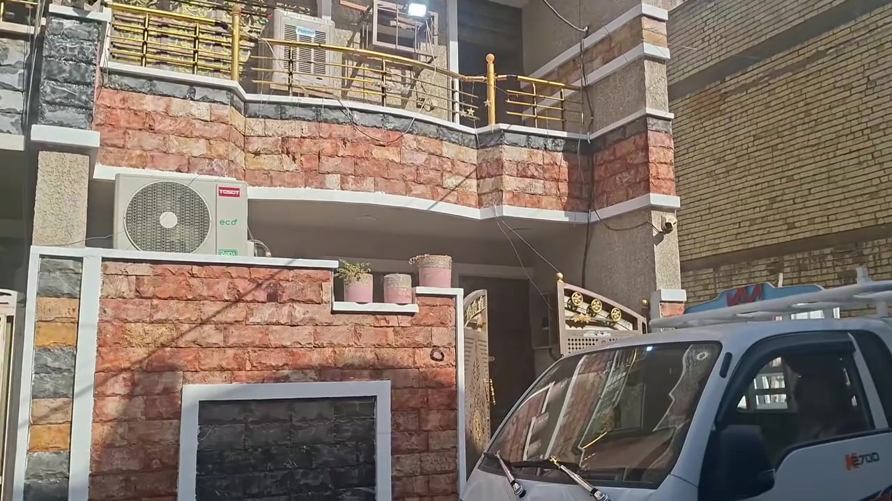 بيت للبيع في الشعب شارع الصحه قرب شارع العام مساحة البيت 75 متر البيت فول مواصفات ***********
