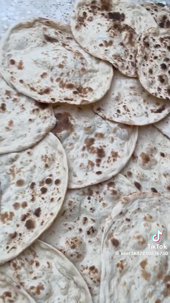 خبز البيت • حار • حي عدنان