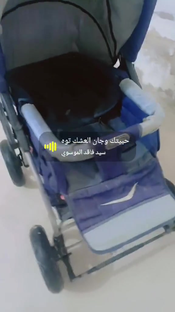 @إشارة  عربانه ايرانيه الحجم الكبير التايرات كلش إكبار مثل البايسكل تتحمل أي وزن والله جديده ونظيفه كلش مابيها أي ضرر ماخذيها ب 150يردوها ب 75قفل
