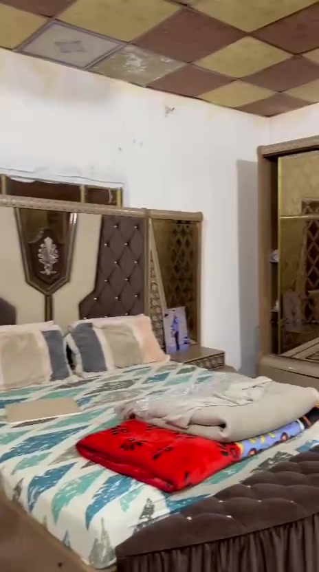 السلام عليكم غرفه نوم تركيه 11 قطعه اصليه اصليه الثقيل الغرفه نفس البلصور عله حطتهه نضافتهه 95% العنوان بصره موفقيه الشراي يتصل مارد خاص بس واتساب واتصال ***********
