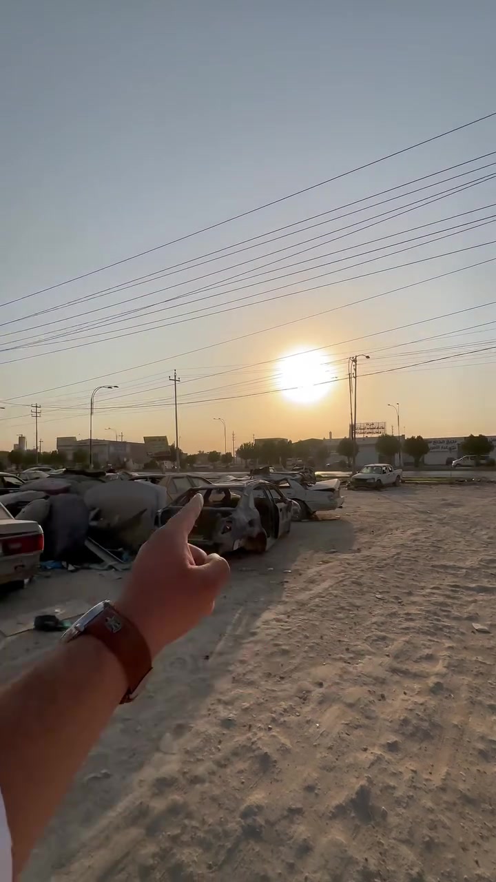 الفرصه هاي المره غير 
١٠٠م مميزه للبيع مربعه وجاهزه
