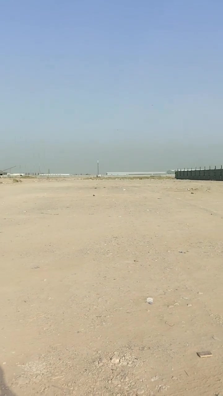 اسلام عليكم
دونمين للبيع العنوان بغداد الراشديه 
ع الشارع العام مباشر بصف الكليه الي كاعد تنبني هسه موقع ممتاز ومرتب طابو زراعي سند 25تحويل مباشر بسم المشتري سعر الدونم 400مليون
الستفسار***********
