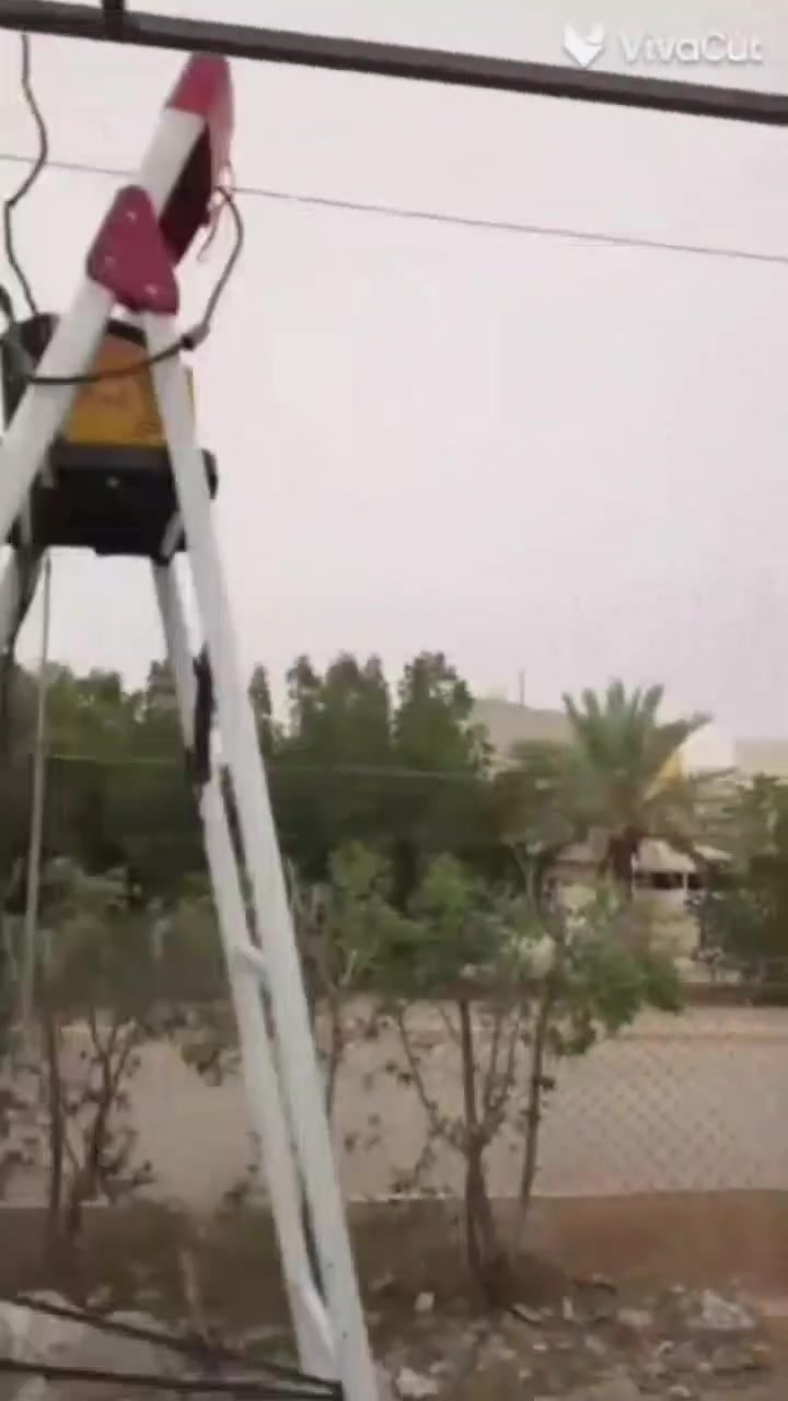حدادة عامة. متنقل 
عمل غرف سندويچ ✅
عمل سقايف 👋
عمل محجرات خارجية وداخليه☀️
عمل مخازن للاغراض💯
عمل وتصليح كافة الابواب والشبابيك ✅
عمل ستاندات ✅

للاستفسار مراسلتي او الاتصال 

***********.

