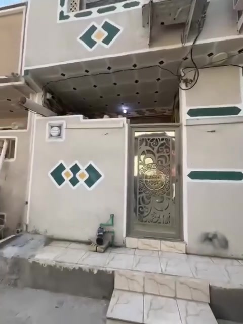 سلام عليكم بيت البيع بناء جديد
مساحة 80متر سند 25قريب عل الامام 3كيلو خدامات ماء مجاري كهرباء وتبليط بحي الامام علي منطقه حلوه وهادئه 
سعر 100وبي مجال بصيط 
***********
