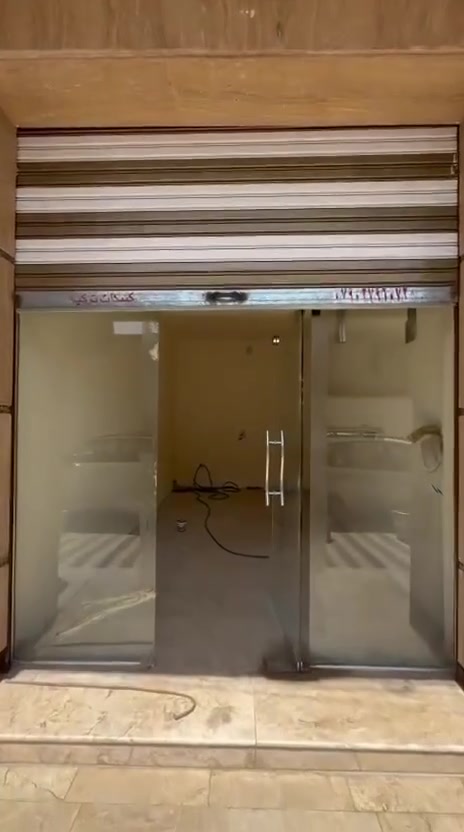 🏢 محل للإيجار في موقع متميز – الكرادة خارج

📍 الموقع: الكرادة خارج –، بالقرب من حلويات أبو عفيف، وقريب من الكرادة داخل والشارع العام.

📌 موقع مميز وحيوي، سهل الوصول وقريب من المناطق التجارية والخدمية في الكرادة، ومناسب لمختلف الأنشطة التجارية والتخزينية.

🔹 تفاصيل العقار:

✅ محل تجاري
✅ موقع متميز وقريب من الشارع العام
✅ بالقرب من حلويات أبو عفيف
✅ قريب من الكرادة داخل
✅ سهولة الدخول والخروج
✅ مناسب للتخزين أو مختلف الأنشطة التجارية
✅ منطقة حيوية وقريبة من الأسواق والخدمات

📞 للاستفسار أو المعاينة:
***********

━━━━━━━━━━━━━━━━━━

🏢 Warehouse & Commercial Shop for Rent in a Prime Location – Karrada Kharij

📍 Location: Karrada Kharij – Khattar Branch, near Abu Afif Sweets, close to Karrada Dakhil and the main road.

📌 A prime and easily accessible location close to Karrada’s main commercial and service areas, suitable for various commercial and storage activities.

🔹 Property Details:

✅ Warehouse with an approximate area of 300 m²
✅ Commercial shop
✅ Prime location near the main road
✅ Near Abu Afif Sweets
✅ Close to Karrada Dakhil
✅ Easy access and convenient entry and exit
✅ Suitable for storage or various commercial activities
✅ Located in a vibrant commercial area

📞 For Inquiries or Viewing:
***********
