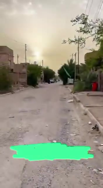 عندي قطعه 200 متر ريكن محدولة وجاهزة للبناء العنوان صوب الشاميه خلف روضه الزهور يعني من صوب الشاميه تعبر على تقاطع الرايه تدخل على فرع روضه الزهور وتخلي روضه الزهور بخلفك العنوان المضبوط موضح في الفيديو قطعه مميزه مرغوبه على شارع تبليغ وتطلعك من جهتين تطلعك عليه فروضه الزهور او على شارع البطاقه التموينيه وعلى شارع يا حسين السعر 290وبيه مجال للشراي
