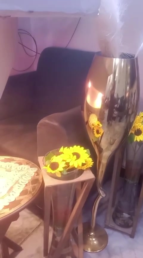رصاصي • ٧ مقاعد • نظيف