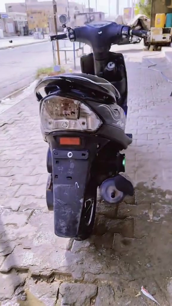 السلام عليكم دراجه للبيع مكفوله كفالة  عامه دراجه جديدة قبل شهر ماخذهه والسعرخاص***********
